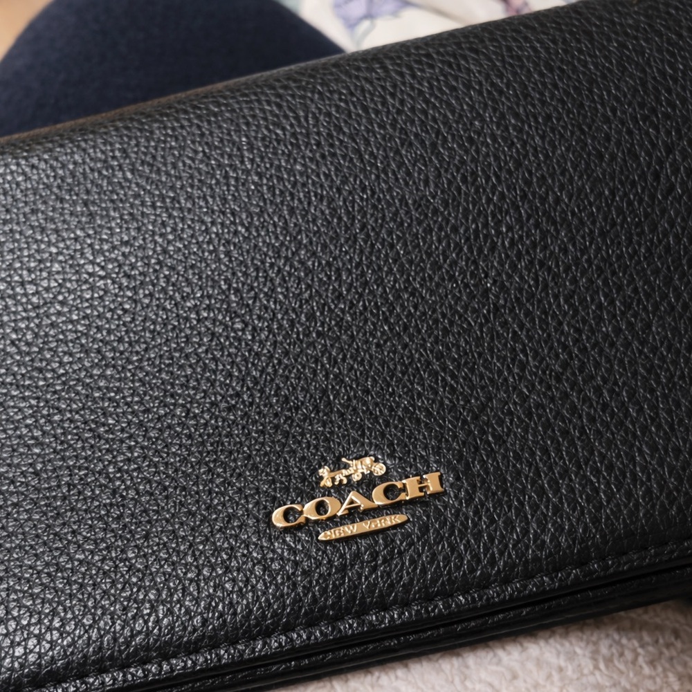 Coach Elegant Black clutch / Crossbody Bag quiet luxury leather mini bag - Picture 1 of 7